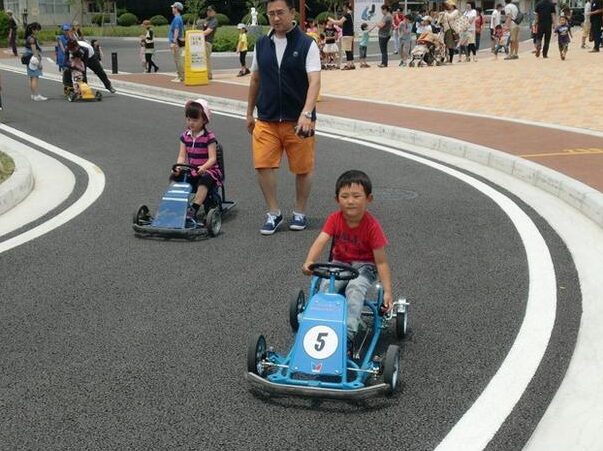 e5898de6a98be38193e381a9e38282e585ace59c92e381aee382b4e383bce382abe383bce38388e381afe4bd95e6adb3e3818be38289e4b997e3828ce3828befbc9f 前橋こども公園のゴーカートは何歳から乗れる?